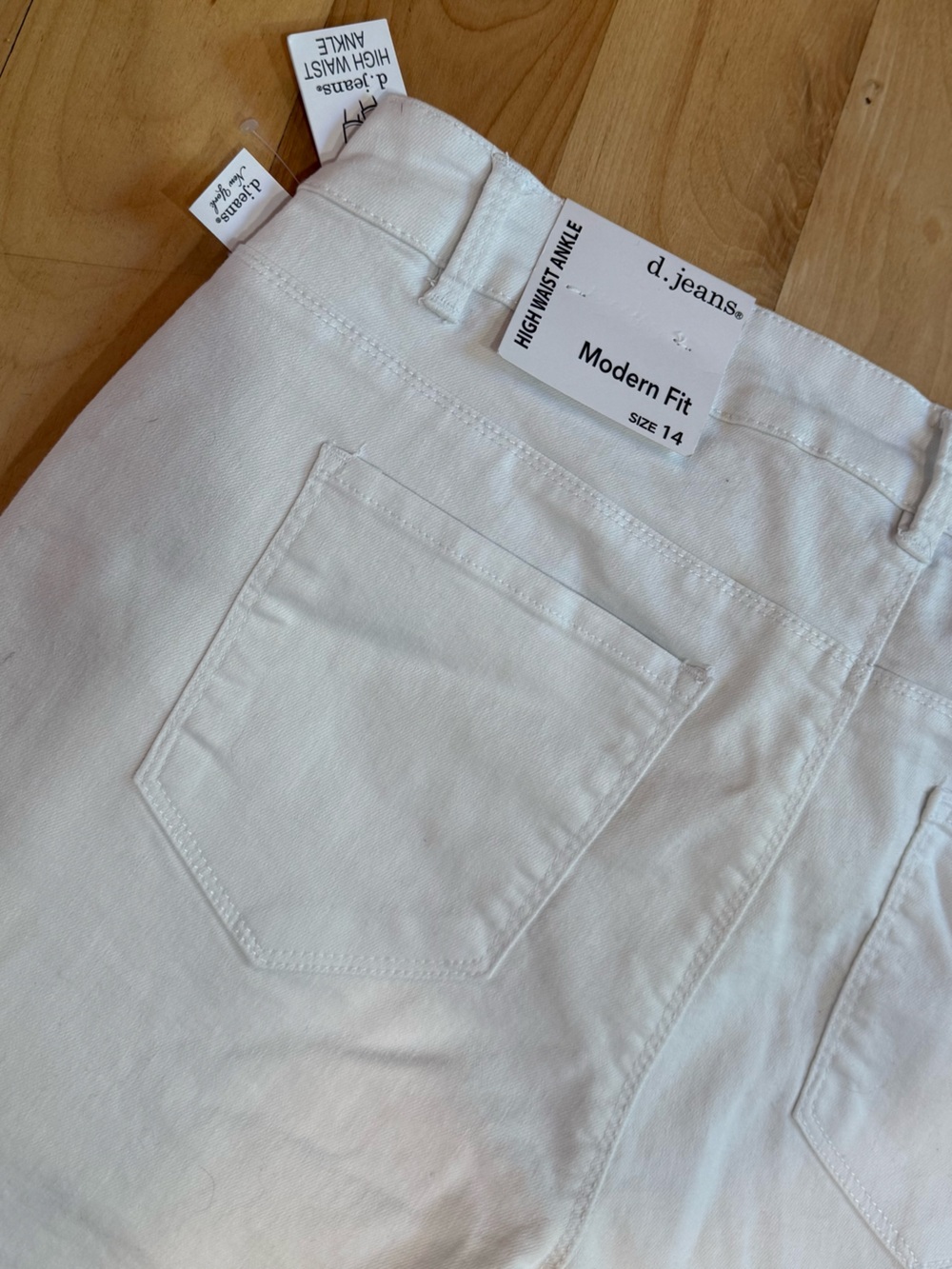 d. jeans White High-Rise Modern Fit Women's Jeans